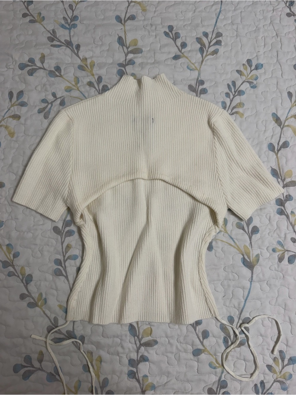 Women's Cream Ribbed Short-Sleeve Backless Mock Neck Top - Picture 2 of 2